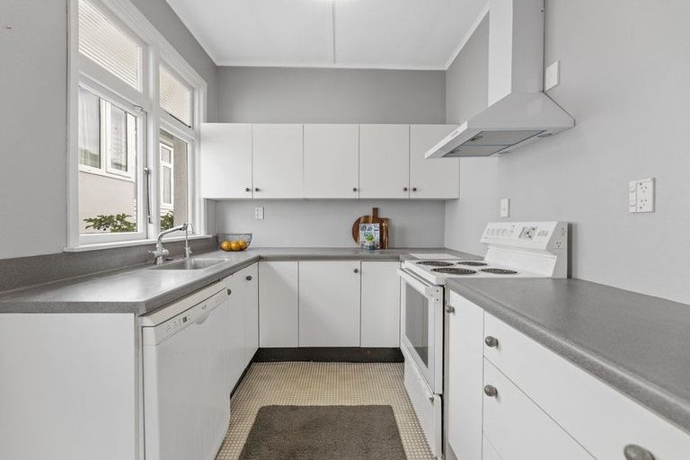 Photo of property in 14 Nottingham Crescent, Calton Hill, Dunedin, 9012