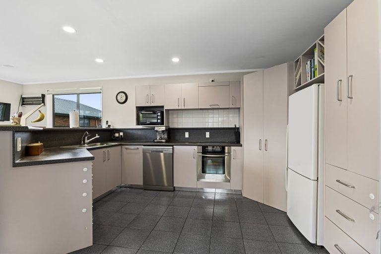 Photo of property in 69 Murray Avenue, Hawera, 4610