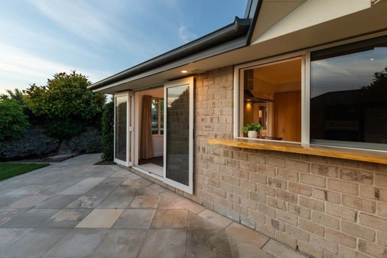 Photo of property in 12 Richard Seddon Drive, Northwood, Christchurch, 8051