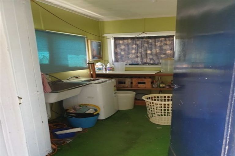 Photo of property in 23 Mako Mako Road, Levin, 5510