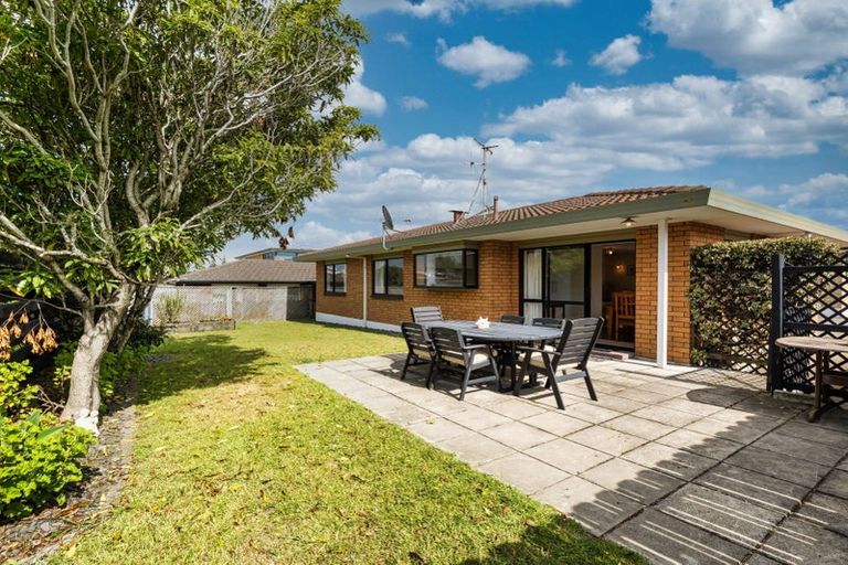 Photo of property in 10 Golf Road, Mount Maunganui, 3116