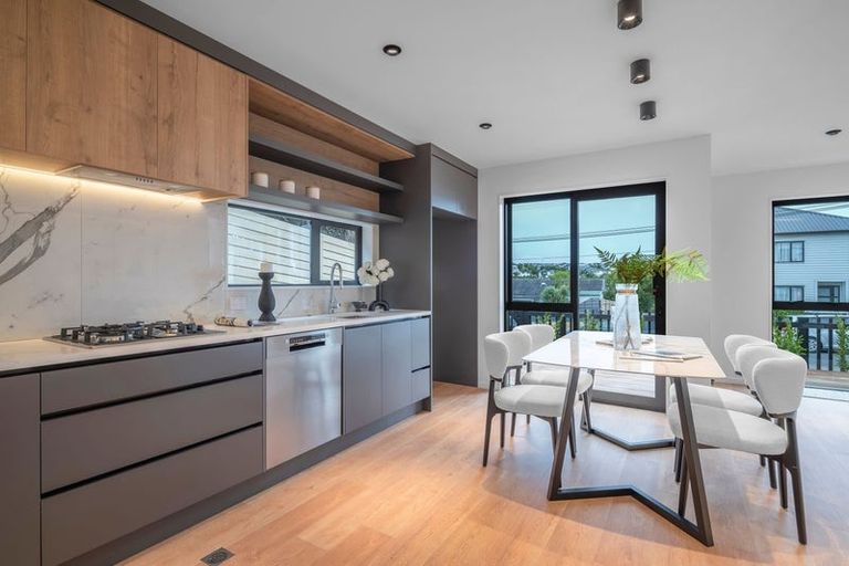 Photo of property in 8/12 Manuwai Road, Torbay, Auckland, 0630