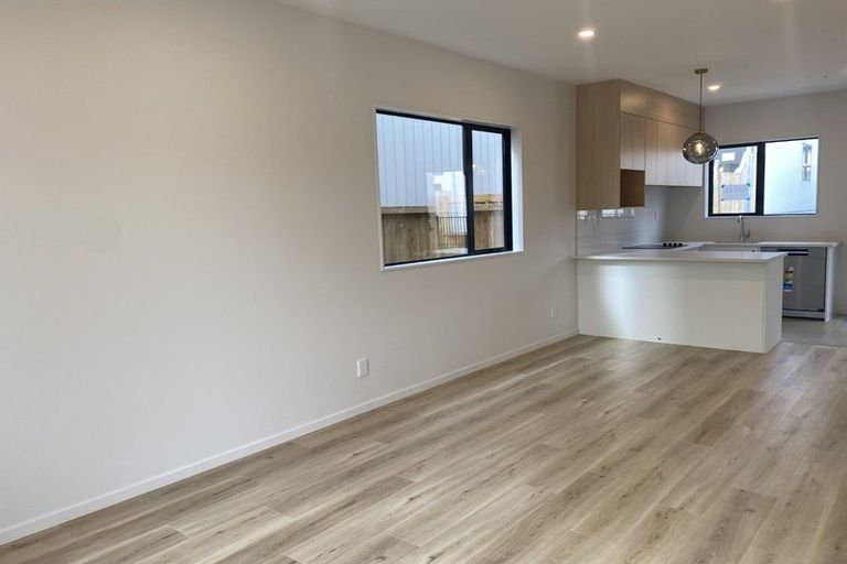 Photo of property in 34 Paetai Lane, Te Atatu Peninsula, 0610