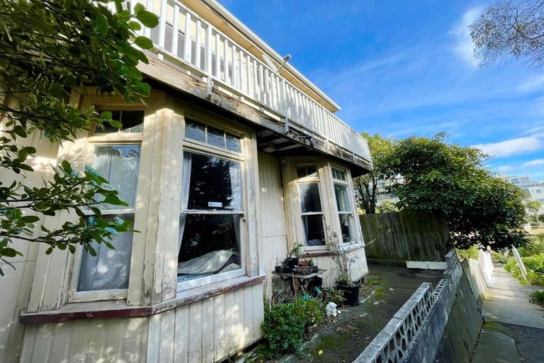 Photo of property in 25 Hay Street, Oriental Bay, Wellington, 6011