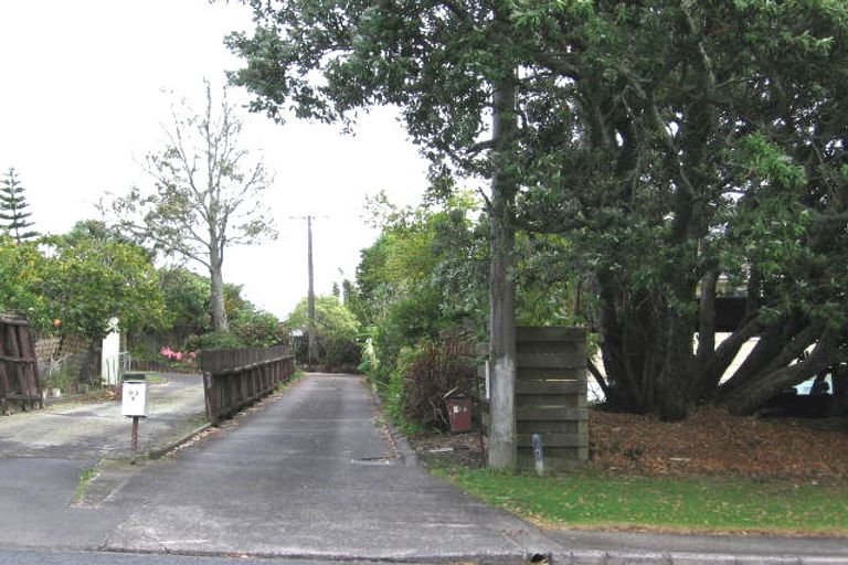 Photo of property in 91b Awaroa Road, Sunnyvale, Auckland, 0612