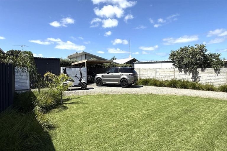 Photo of property in 106 Nikau Close, Matarangi, Whitianga, 3592
