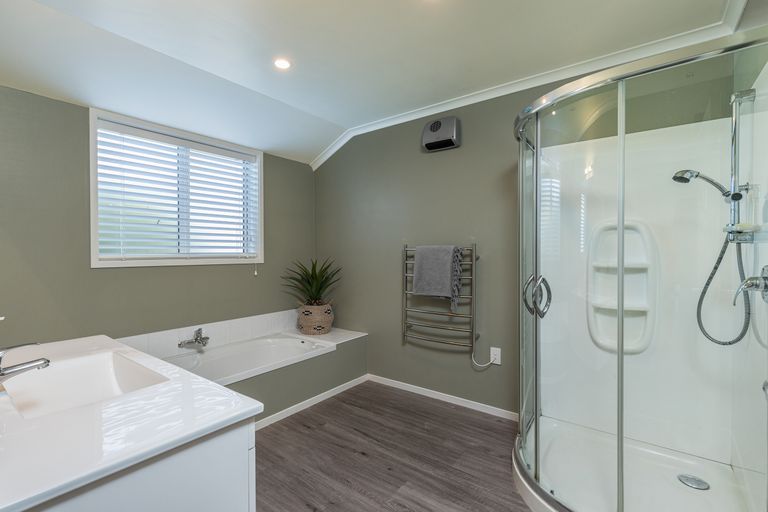 Photo of property in 10 Eves Valley Road, Brightwater, 7091