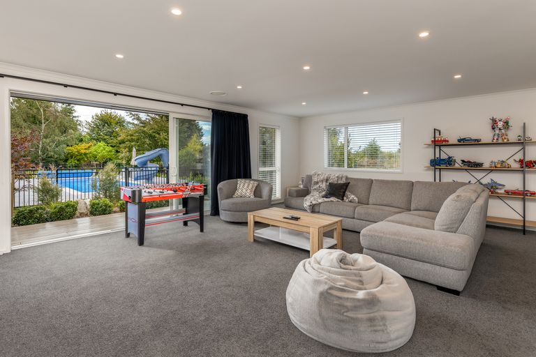 Photo of property in 10 Eves Valley Road, Brightwater, 7091