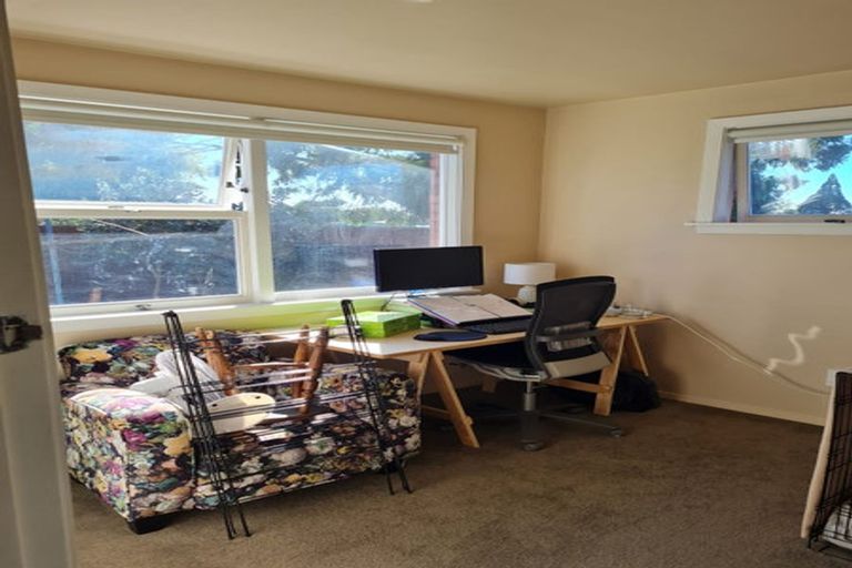 Photo of property in 2/18 Colligan Street, Upper Riccarton, Christchurch, 8041