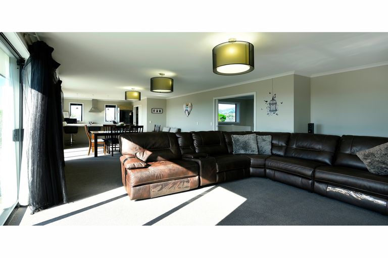 Photo of property in 31 Kendall View, Stoke, Nelson, 7011