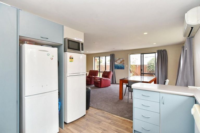 Photo of property in 1 Roche Avenue, Upper Riccarton, Christchurch, 8041