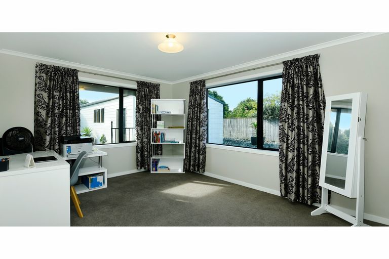 Photo of property in 31 Kendall View, Stoke, Nelson, 7011