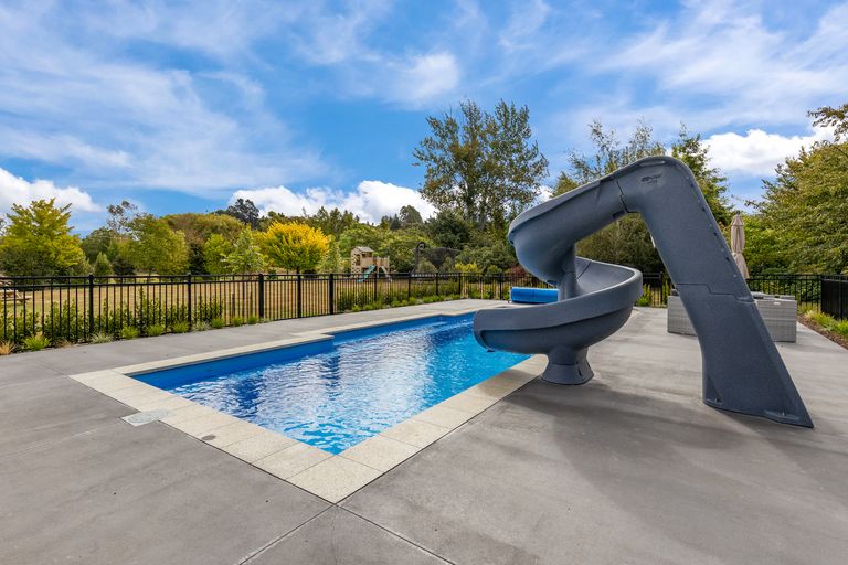 Photo of property in 10 Eves Valley Road, Brightwater, 7091