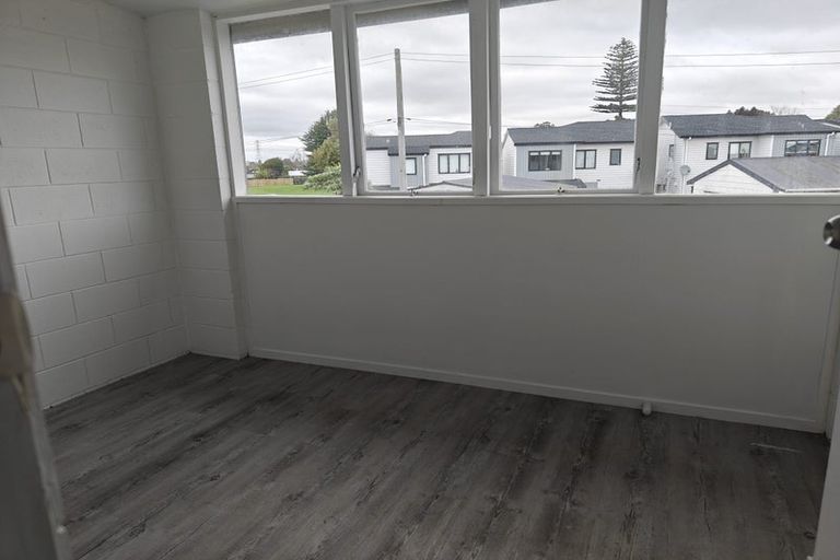 Photo of property in 1/8a Gray Avenue, Mangere East, Auckland, 2024