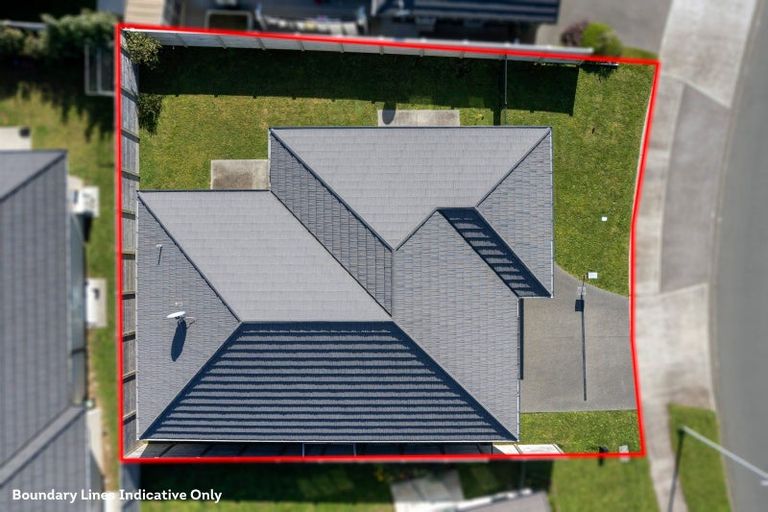 Photo of property in 16 Tradewinds Drive, Whitby, Porirua, 5024