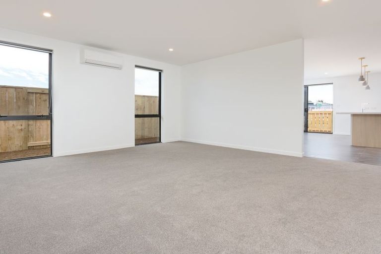 Photo of property in 25 Marion Crescent, Papamoa Beach, Papamoa, 3118