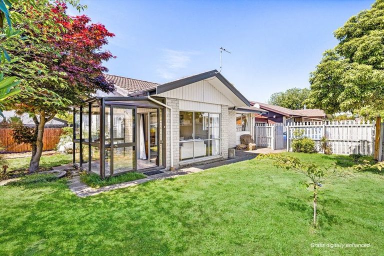 Photo of property in 31 Lakewood Drive, Burwood, Christchurch, 8083