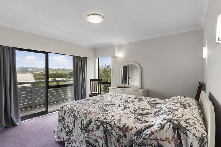 Photo of property in 48 Parkhurst Road, Helensville, 0874