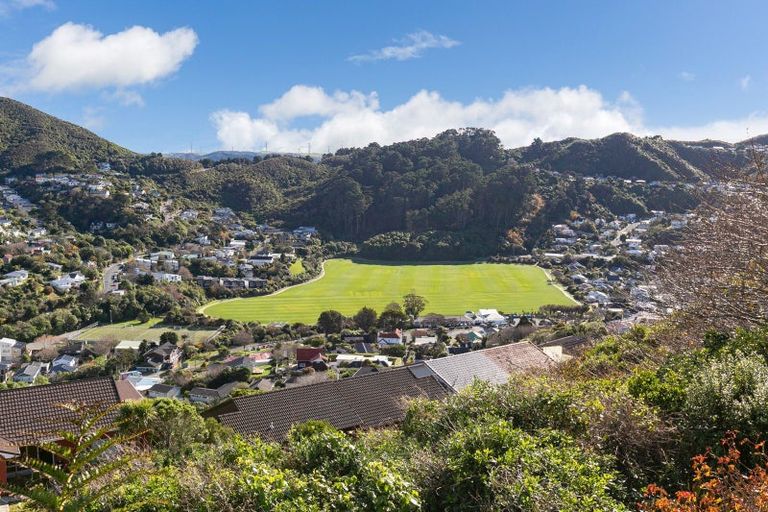 Photo of property in 1 Becker Way, Karori, Wellington, 6012