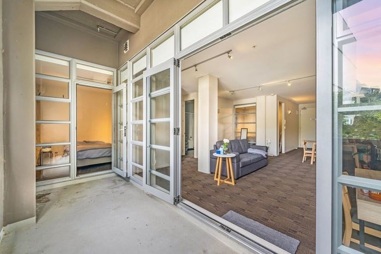 Photo of property in Vespa Apartments, 307/20 Hanson Street, Mount Cook, Wellington, 6021