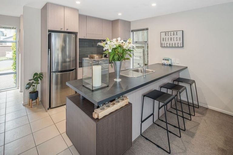 Photo of property in 46 Erlestoke Crescent, Churton Park, Wellington, 6037