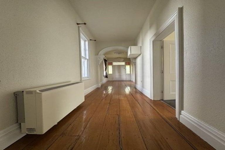 Photo of property in 134 Holly Road, St Albans, Christchurch, 8014