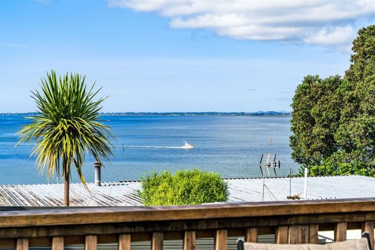 Photo of property in 135 Church Street, Onerahi, Whangarei, 0110