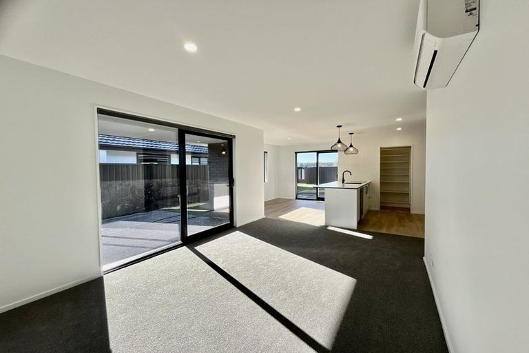 Photo of property in 18 Mcgarry Drive, Kaiapoi, 7630