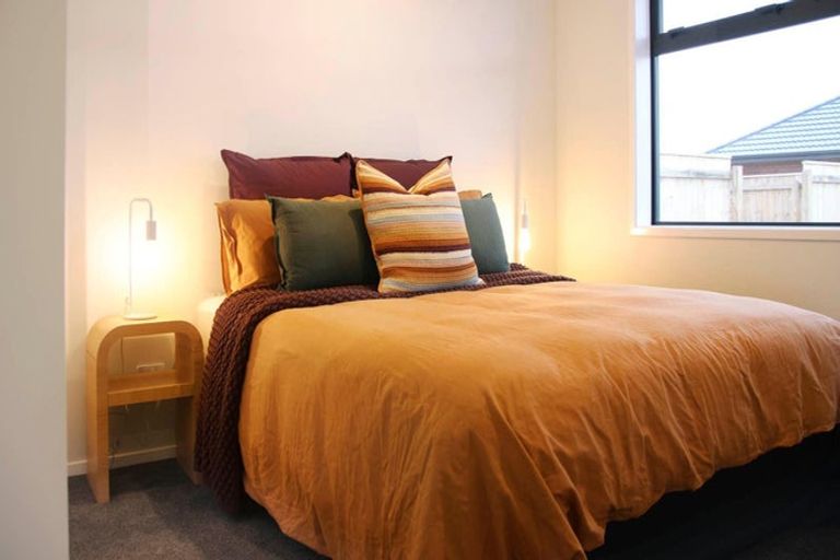 Photo of property in 17 Echo Street, 4702