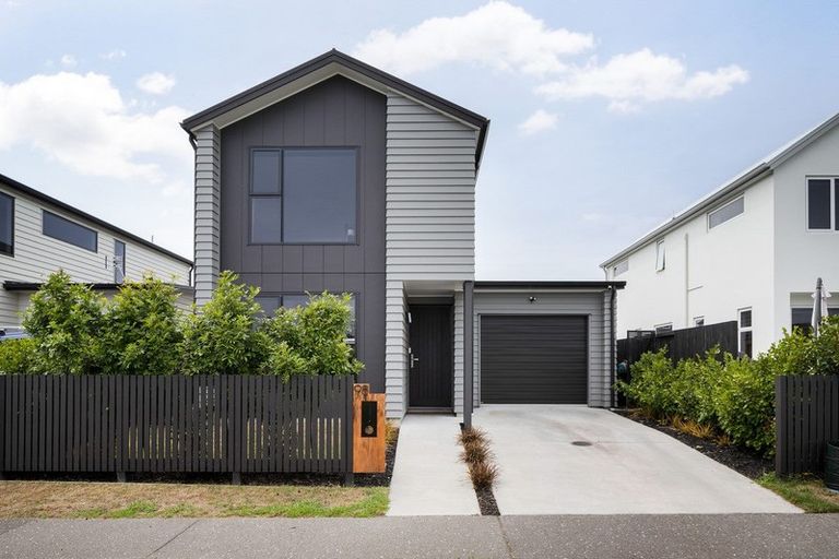 Photo of property in 98 Franks Way, Papamoa Beach, Papamoa, 3118