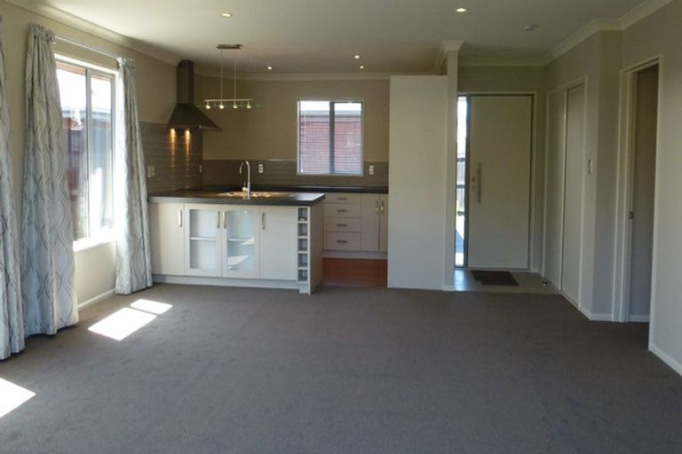 Photo of property in 49a Mcmahon Drive, Aidanfield, Christchurch, 8025