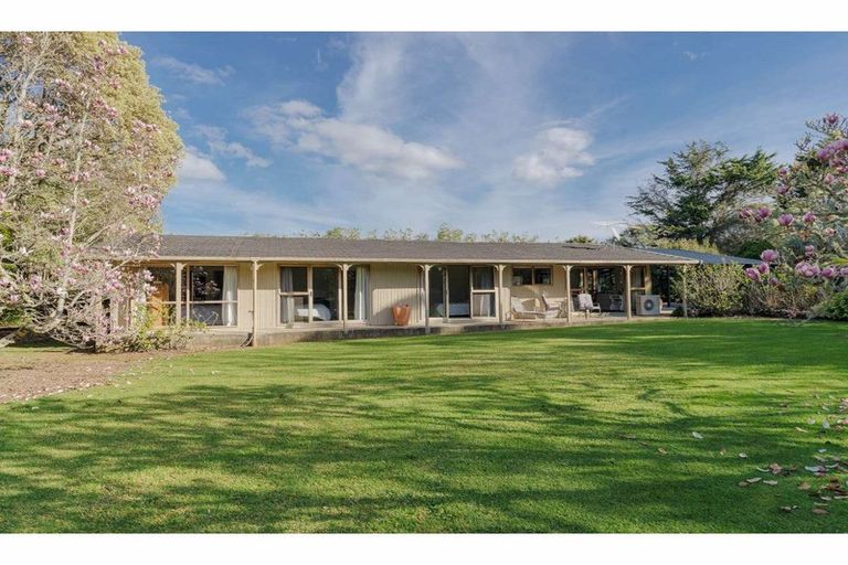 Photo of property in 11 Riverview Road, Kerikeri, 0230
