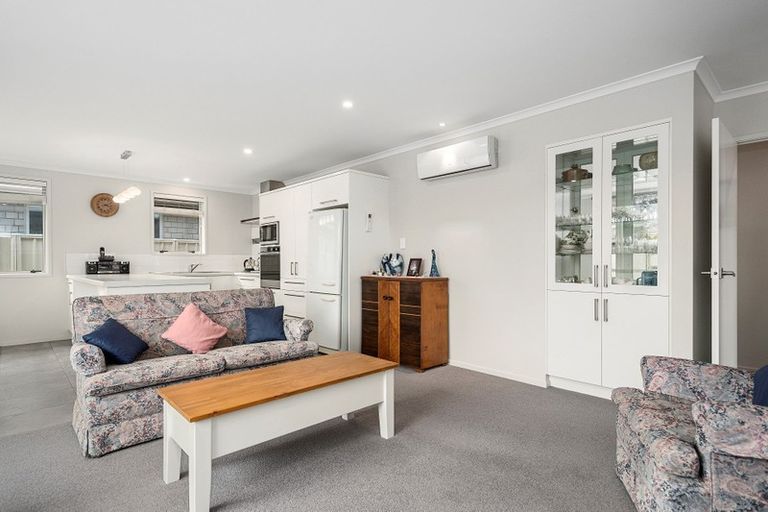 Photo of property in 4 Seashell Drive, Papamoa Beach, Papamoa, 3118