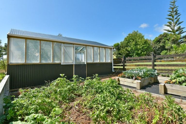 Photo of property in 3221 Kaipara Coast Highway, Glorit, Warkworth, 0984