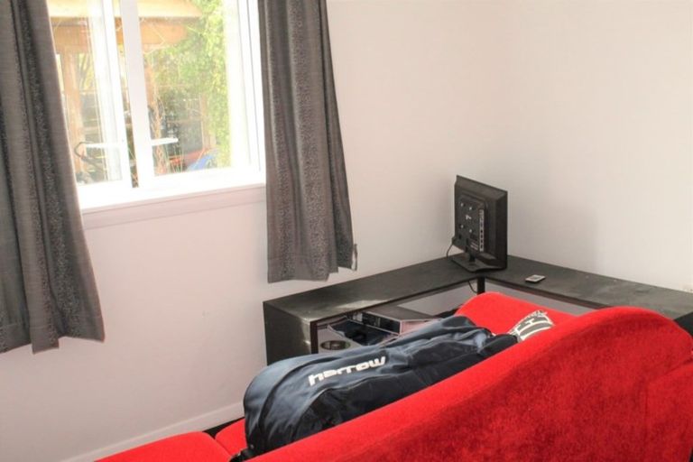 Photo of property in 156 Queen Street, Westport, 7825