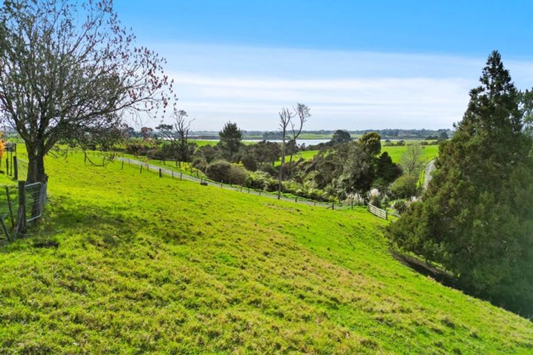 Photo of property in 134 Reid Road, Glenbrook, Waiuku, 2681