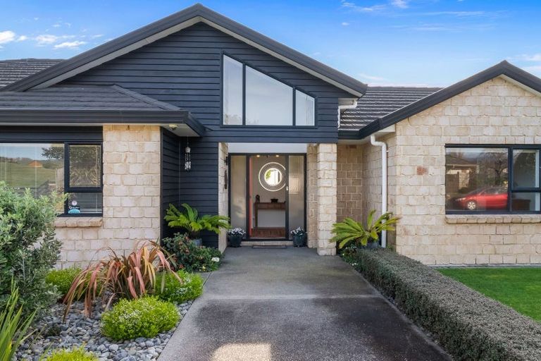Photo of property in 2 Halsey Grove, Paraparaumu Beach, Paraparaumu, 5032