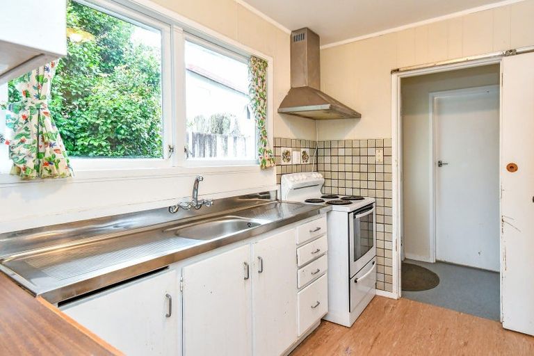 Photo of property in 31 Takanini Road, Takanini, 2112