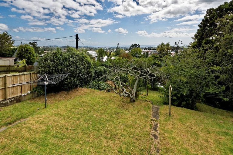 Photo of property in 61 West Coast Road, Glen Eden, Auckland, 0602