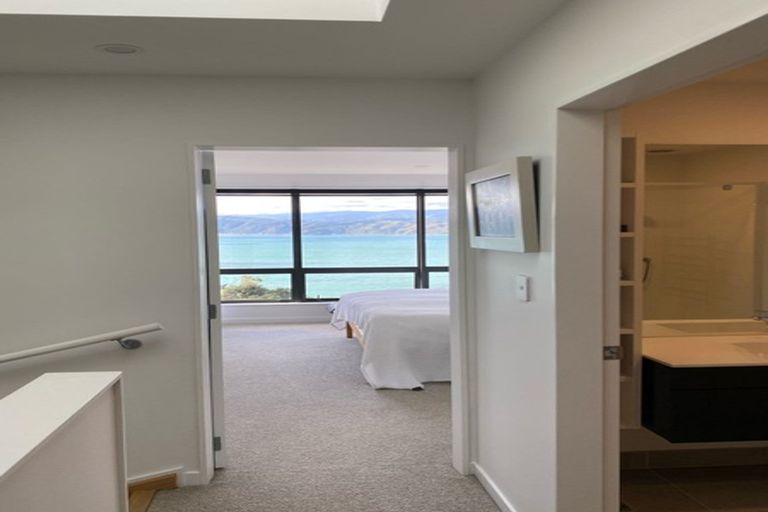 Photo of property in 80u7 Seatoun Heights Road, Seatoun, Wellington, 6022