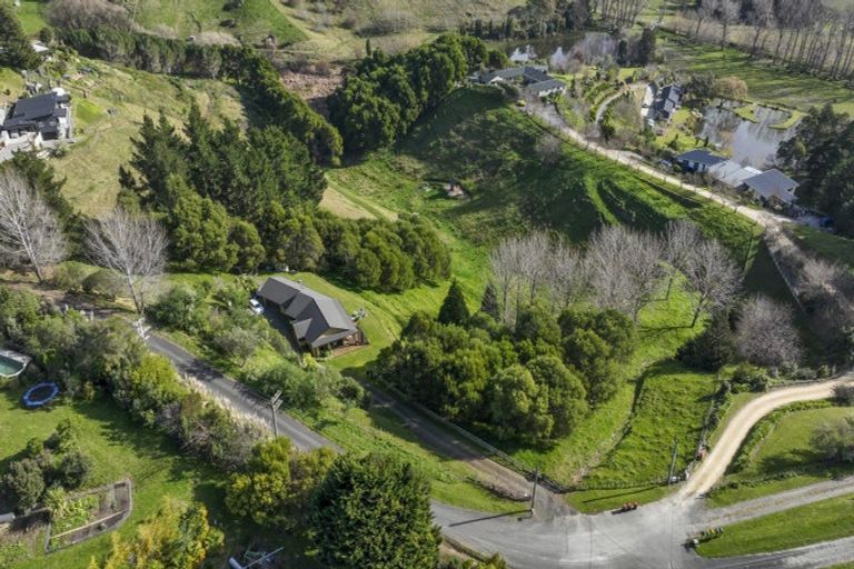 Photo of property in 121 Ballantyne Road, Poraiti, Napier, 4182