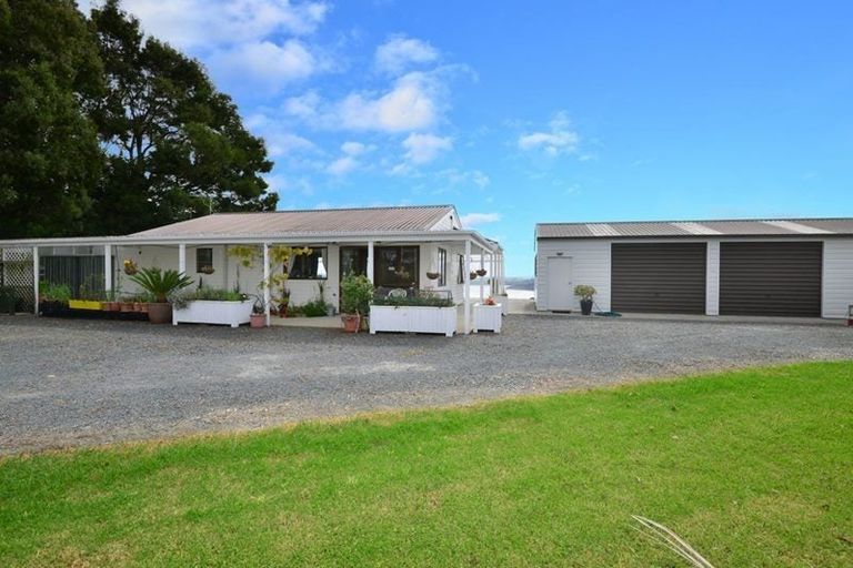 Photo of property in 258 Pah Hill Road, Wharehine, Wellsford, 0973