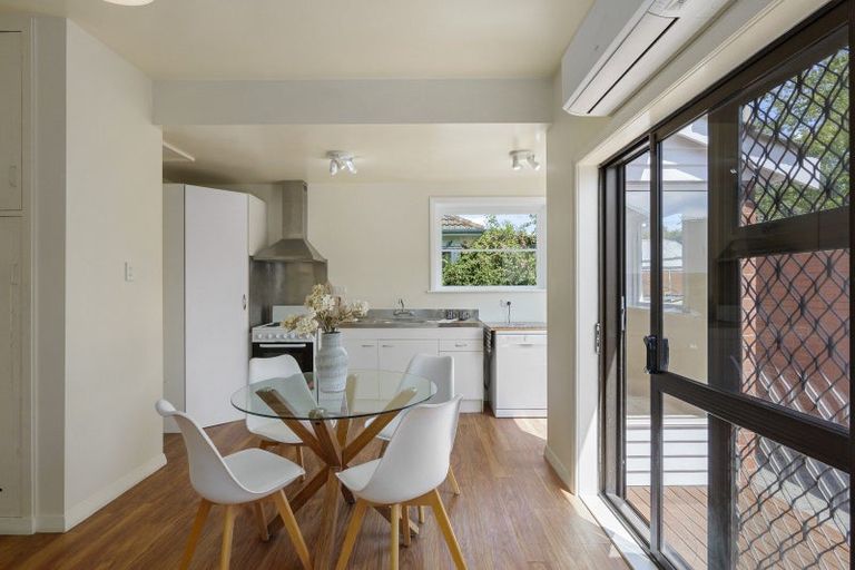 Photo of property in 21 Rudleigh Avenue, Upper Riccarton, Christchurch, 8041