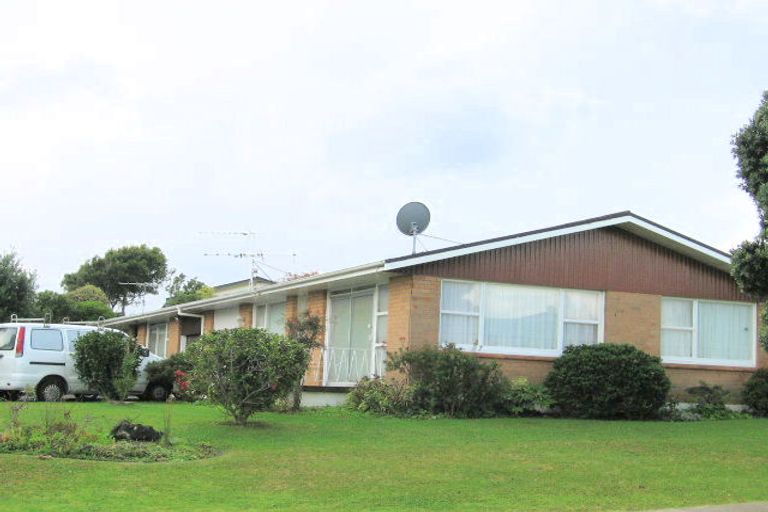 Photo of property in 1/31 Gulf Crest, Bucklands Beach, Auckland, 2012