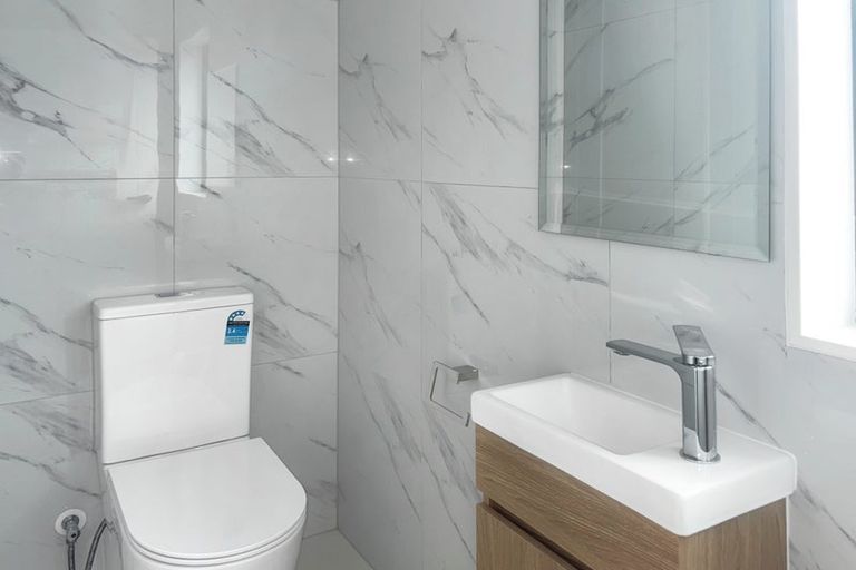 Photo of property in 4 Nicola Place, Mangere, Auckland, 2022