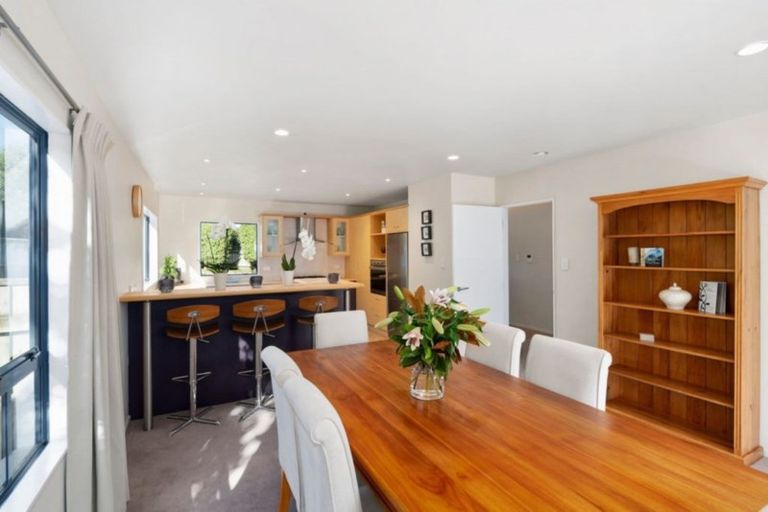 Photo of property in 2c Observatory Close, Whitby, Porirua, 5024