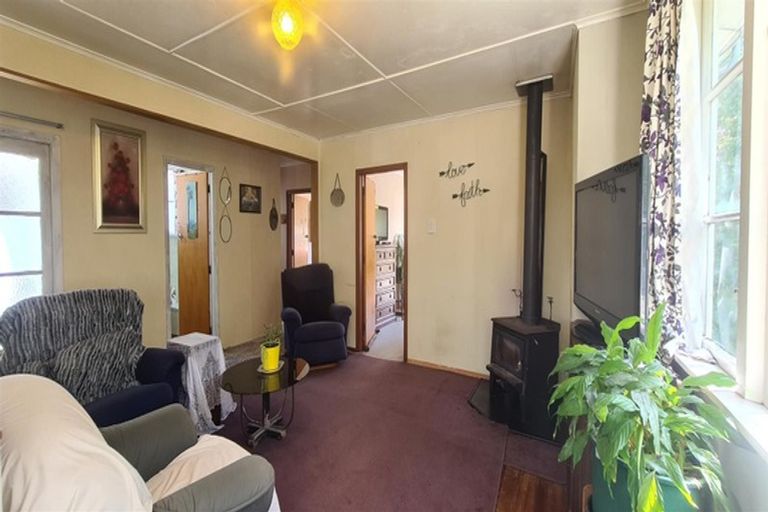 Photo of property in 22 Bibby Street, Waipawa, 4210