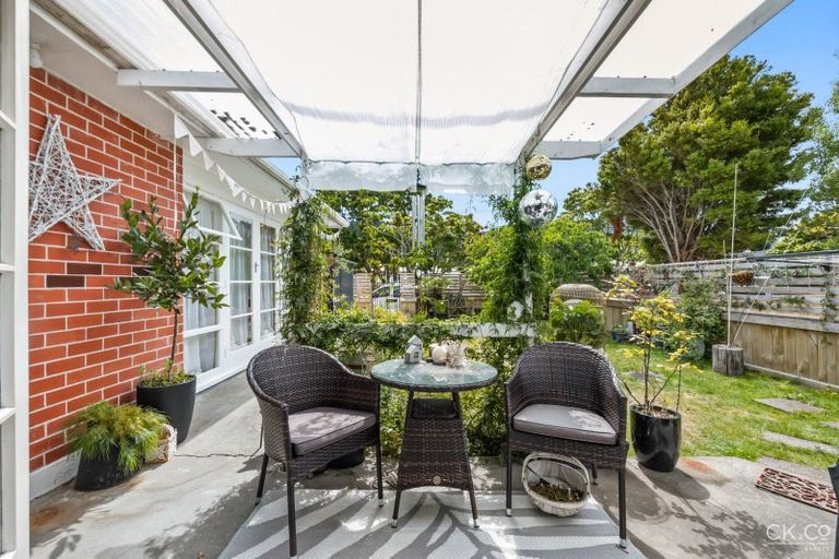 Photo of property in 11 Hall Grove, Ebdentown, Upper Hutt, 5018