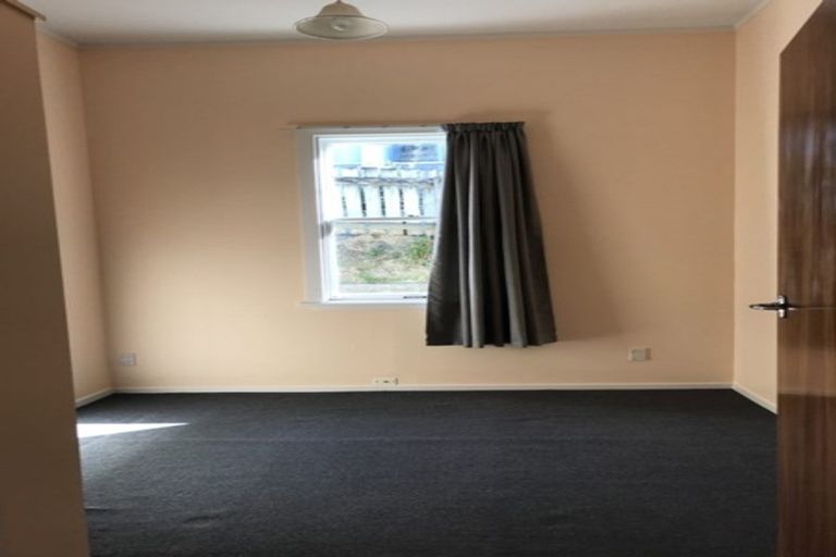 Photo of property in 186 Tasman Street, Mount Cook, Wellington, 6021