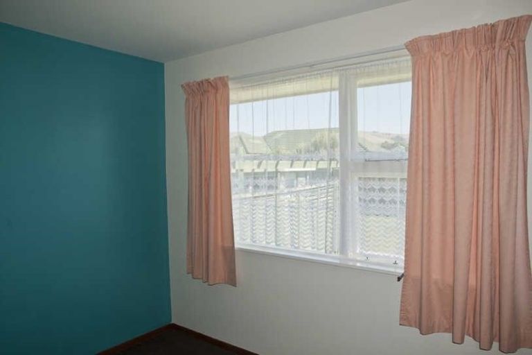 Photo of property in 8 Oban Place, Woolston, Christchurch, 8062